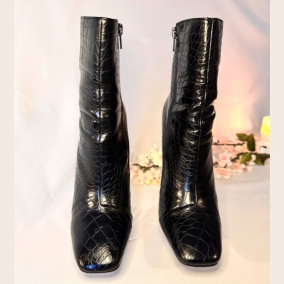 Black Croc-Patterned Booties - Picture 3 of 11